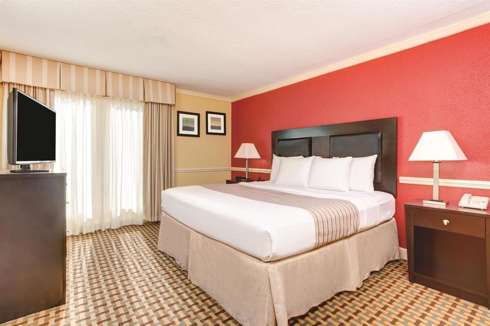 La Quinta By Wyndham Atlanta Airport South College Park Exterior foto